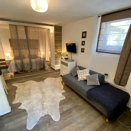 & Dujam Guest house Split