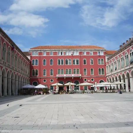 & Dujam Pensjonat Split