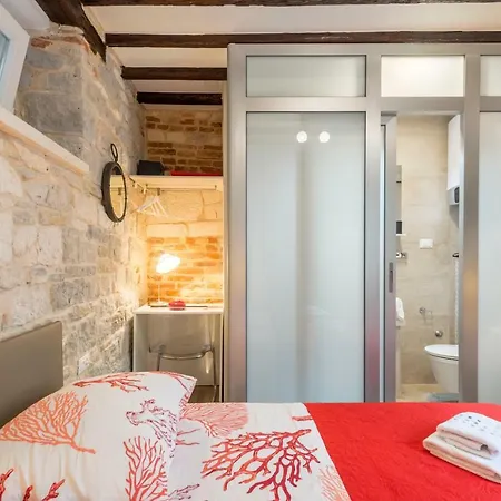 Guest house & Dujam 4*