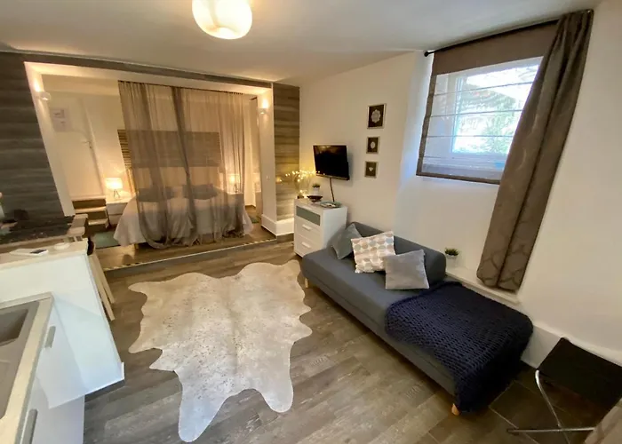 & Dujam Vendégház Split